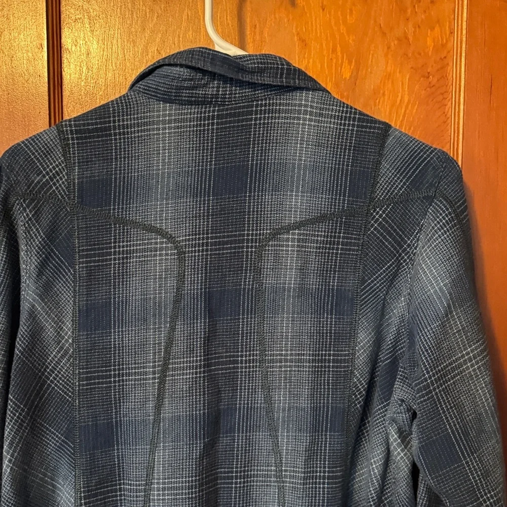 Columbia Flannel Navy Checkered Long Sleeve Shirt ButtonUp